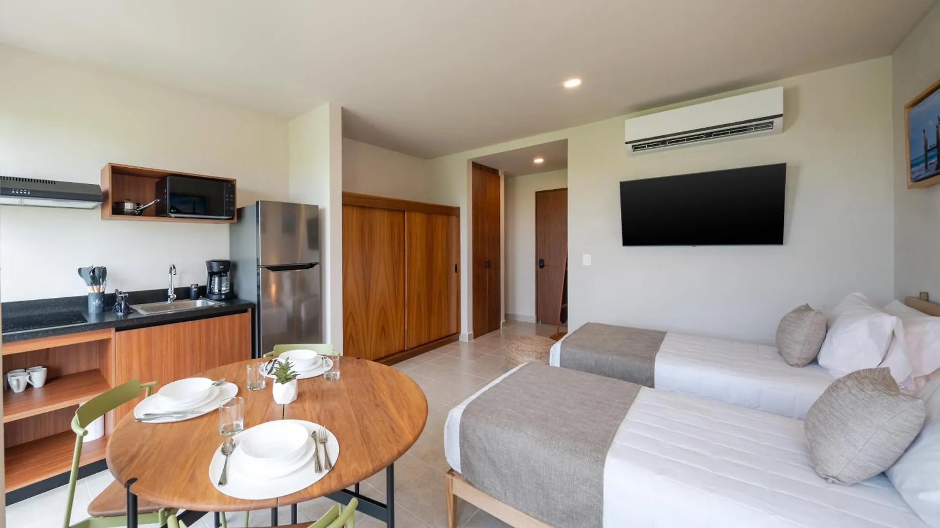 ***** Hotel Everglades Suites Cancun Mexico